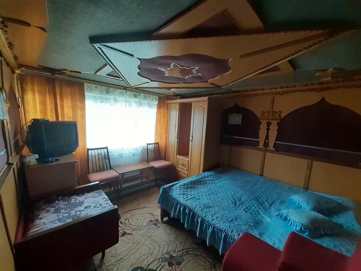 Kатруся Hotel Yaremche Bagian luar foto